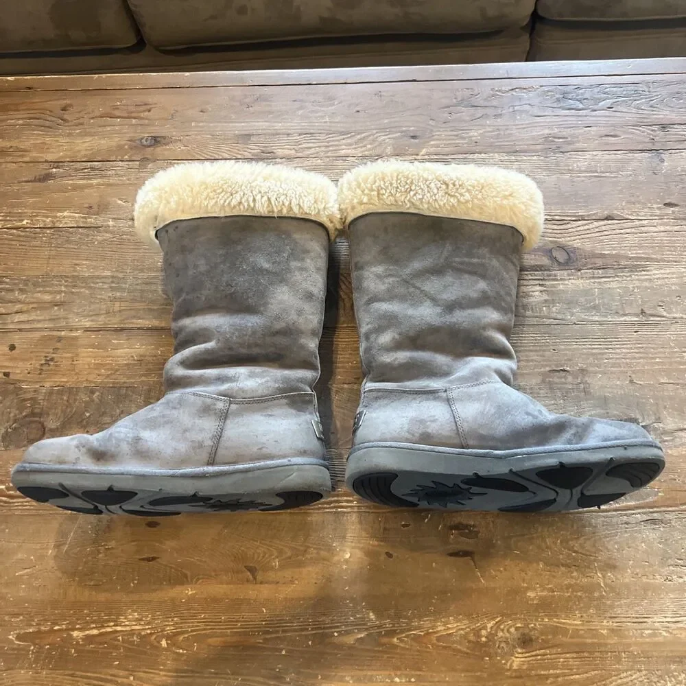 UGG Australia Tall Shearling Lace-Up Boots Gray Suede Women’s Size 8 (EU 39)